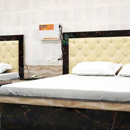 Ifm Guest House Amritsar Esterno foto