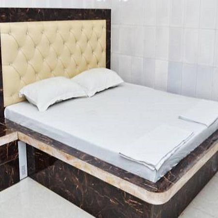 Ifm Guest House Amritsar Esterno foto