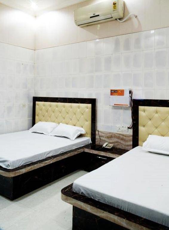 Ifm Guest House Amritsar Esterno foto