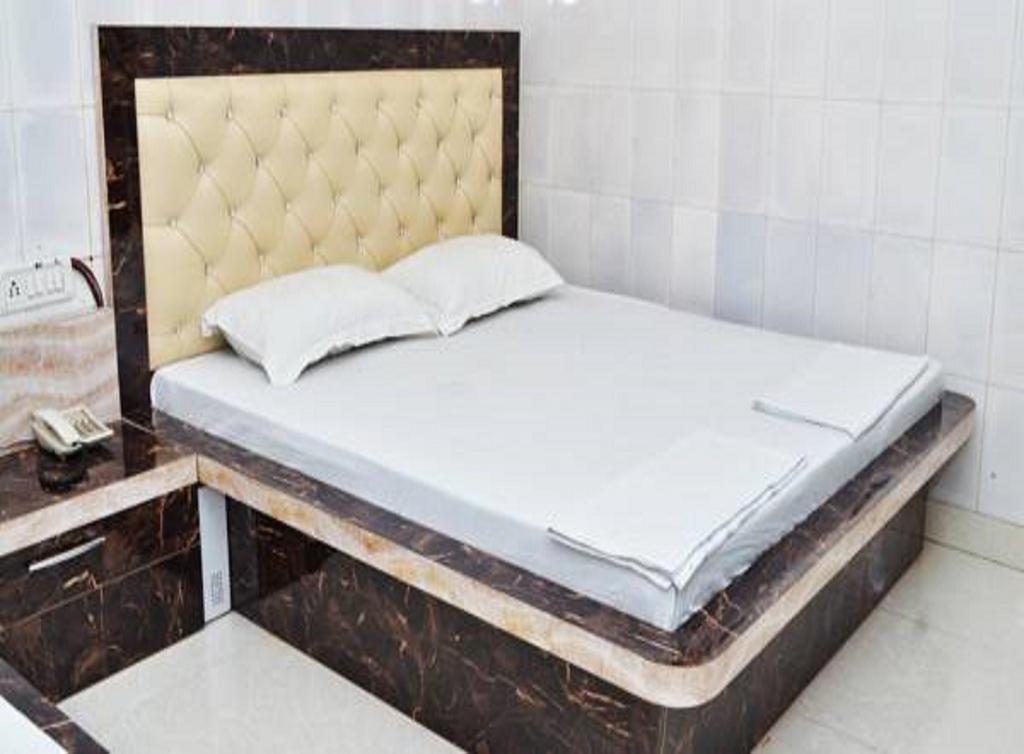 Ifm Guest House Amritsar Esterno foto